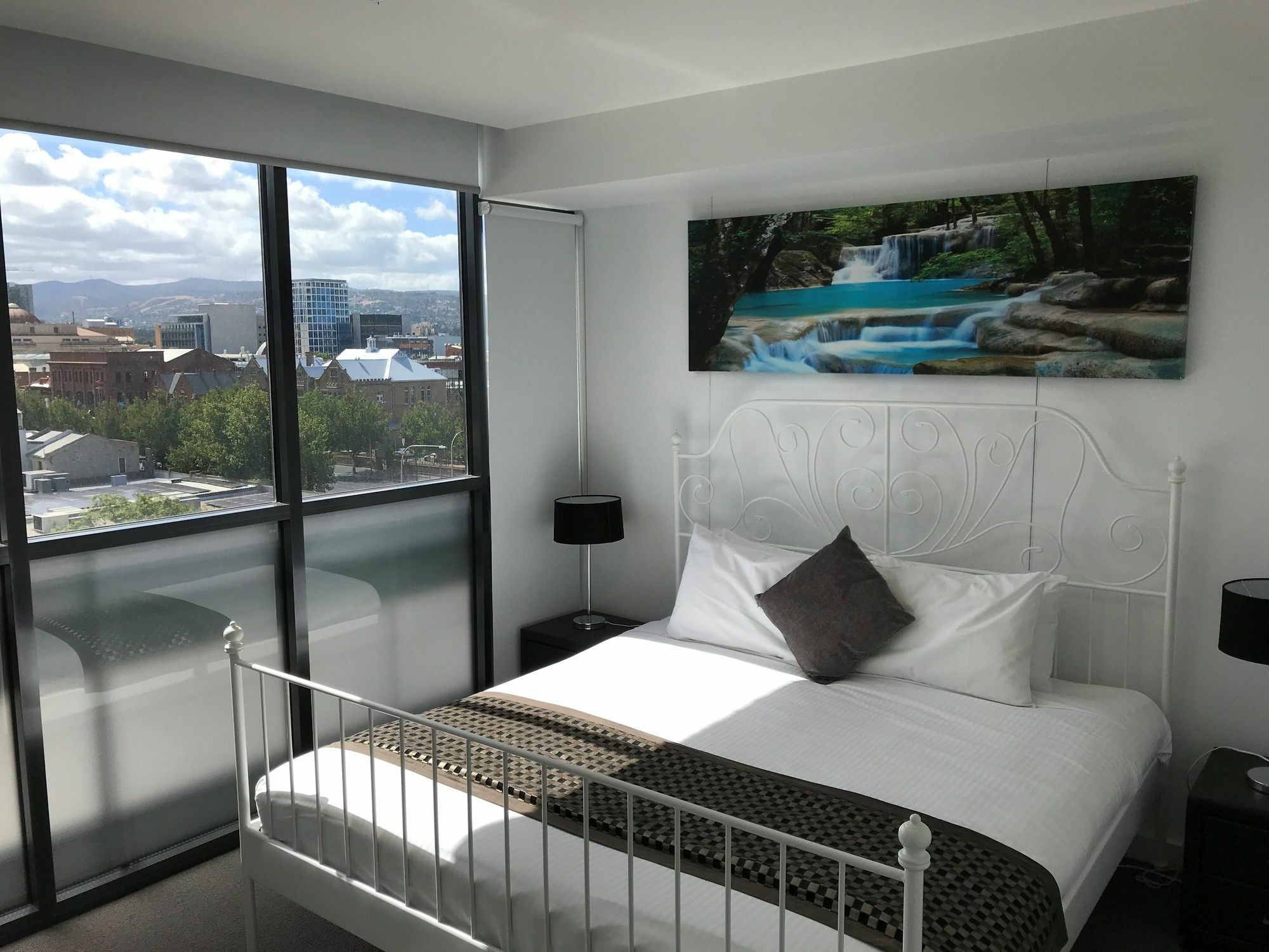 Rnr Serviced Apartments Adelaide - Grote St. Екстериор снимка