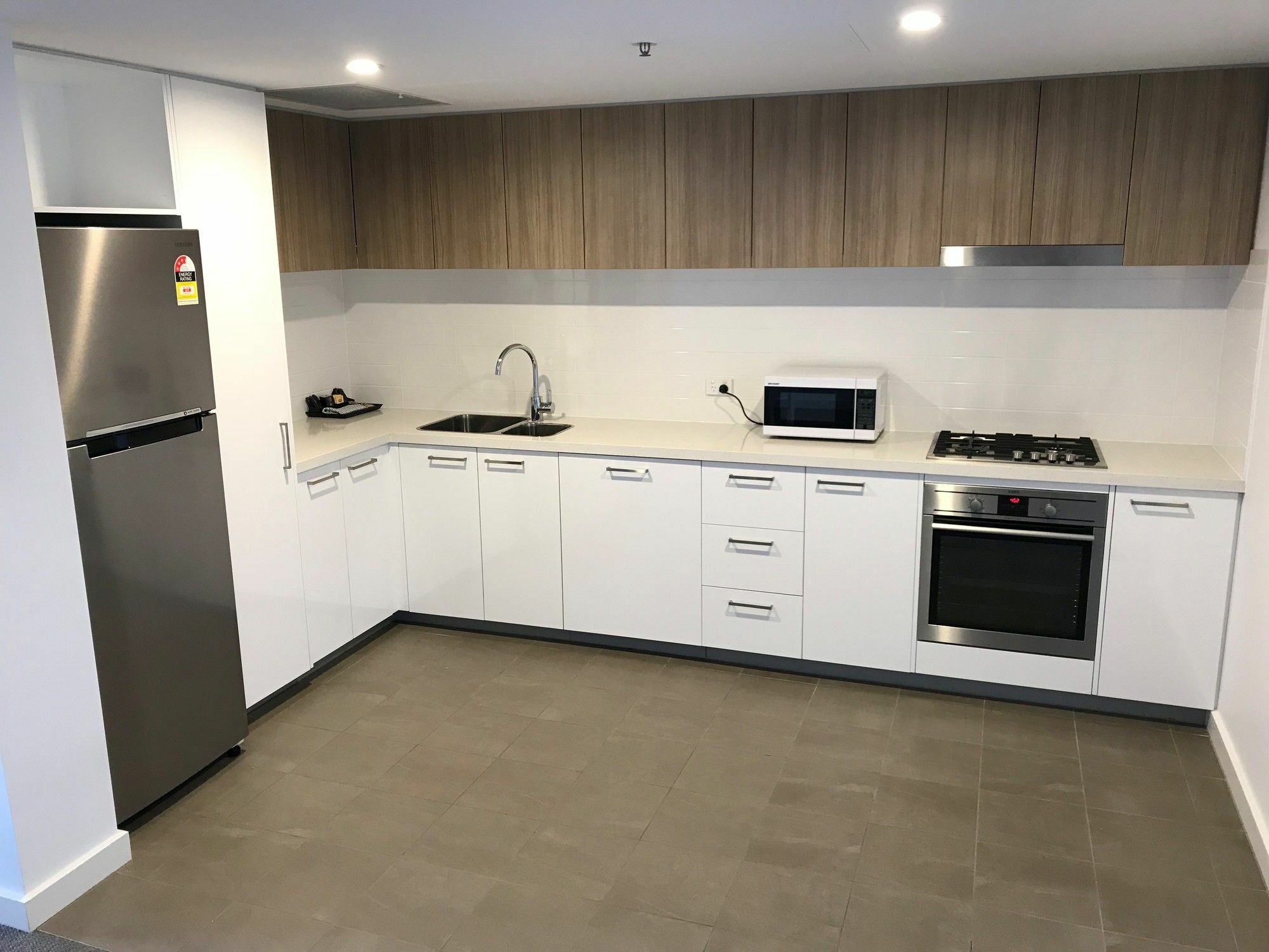 Rnr Serviced Apartments Adelaide - Grote St. Екстериор снимка